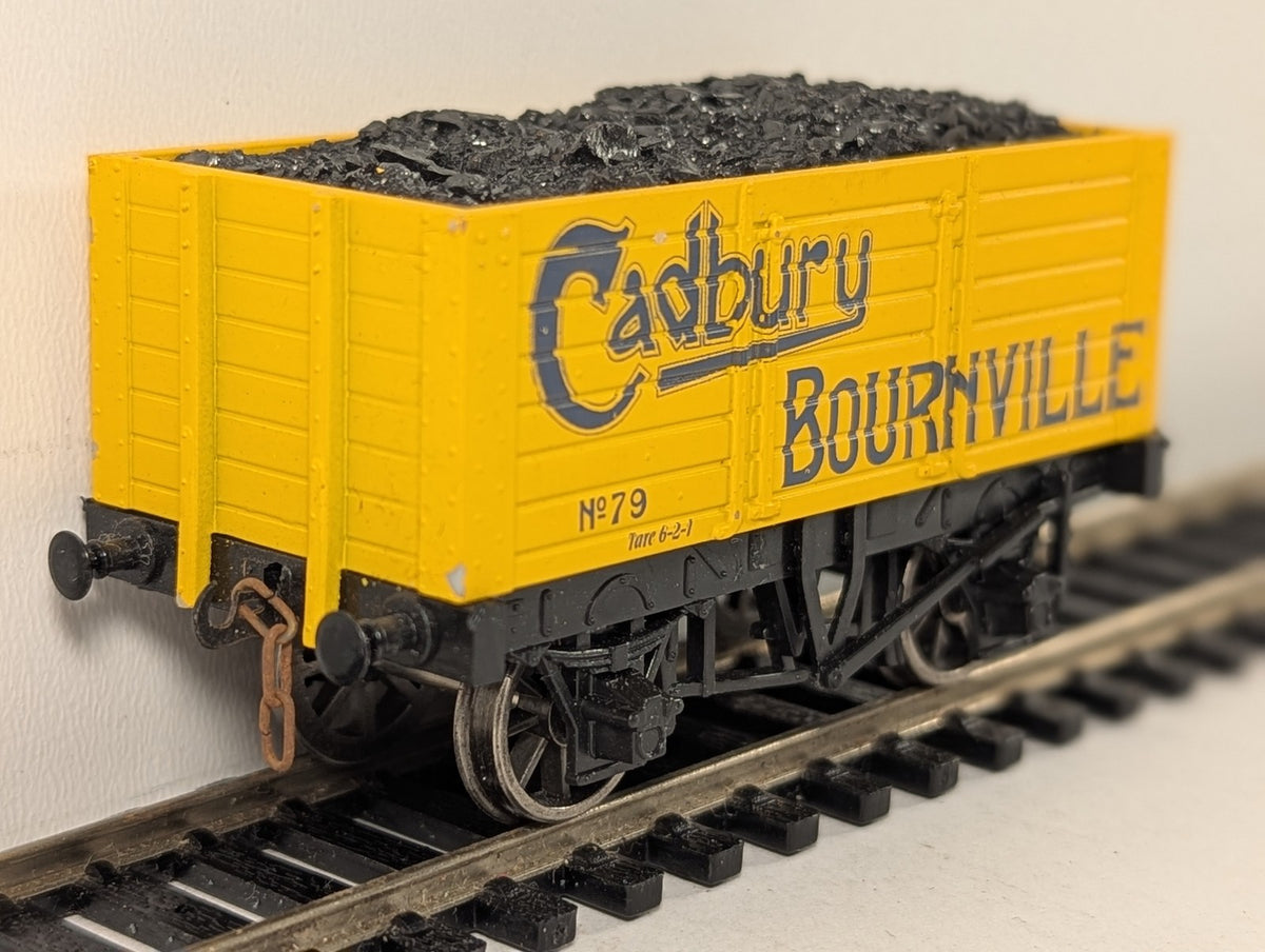 Dapol OO Gauge 7 Plank Open Wagon Goods Wagon 79 Cadbury Bournville Yellow