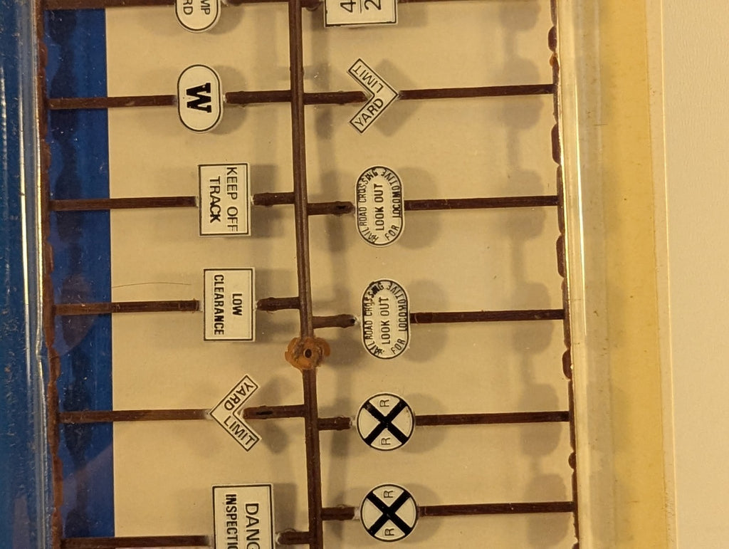 Life-Like HO Scale Railroad Signs Accessories 1125
