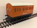 Hornby OO Gauge Thomas & Friends Clarabel Coach