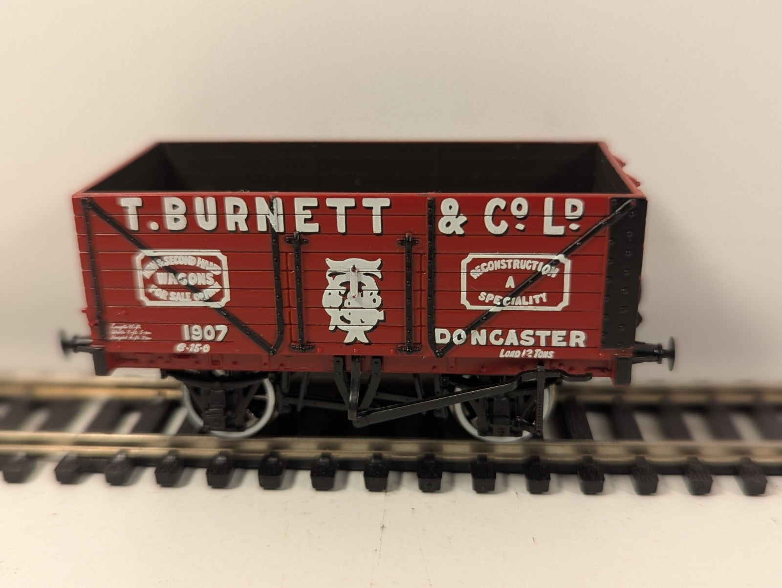 Bachmann 37-125K OO Gauge 8 Plank Wagon T Burnett Doncaster