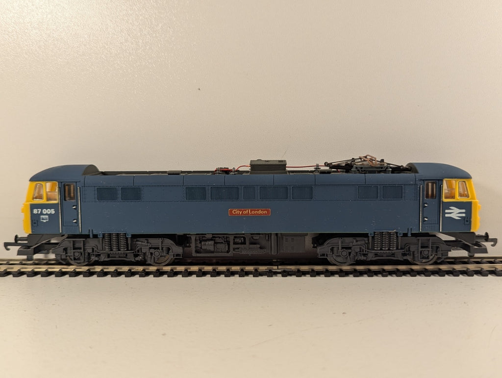 Lima 205125 MWG Class 87 87005 “City of London”