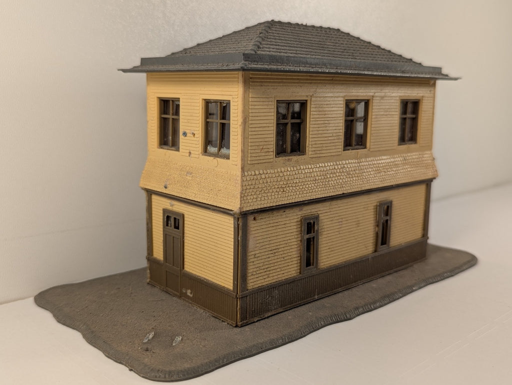 Tyco Kit No. 7773 HO Gauge Interlocking Tower