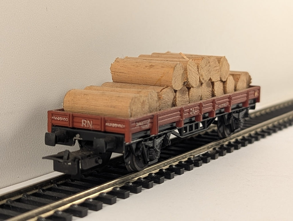 Liliput L235095 HO Gauge Flatbed Freight Wagon with Wood Load - Boxed