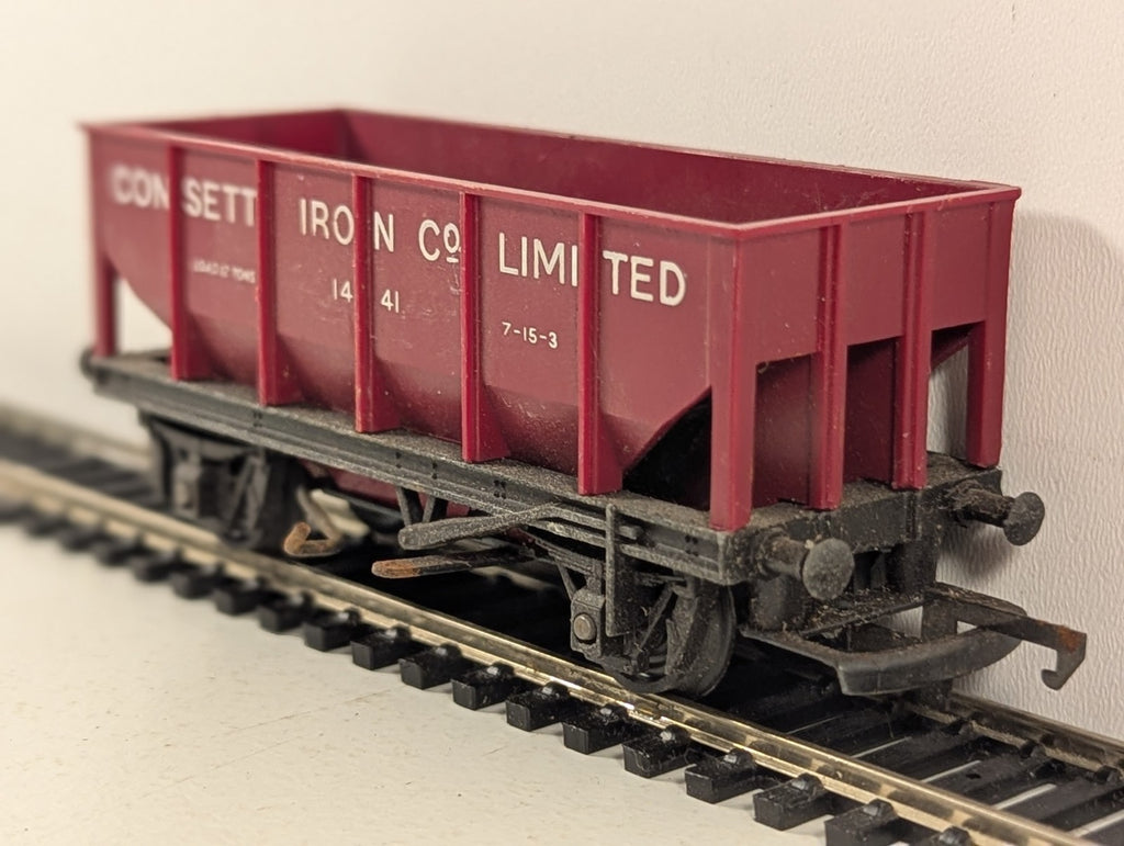 Tri-ang OO Gauge Operating Hopper Wagon Goods Wagon 1441 Consett Iron