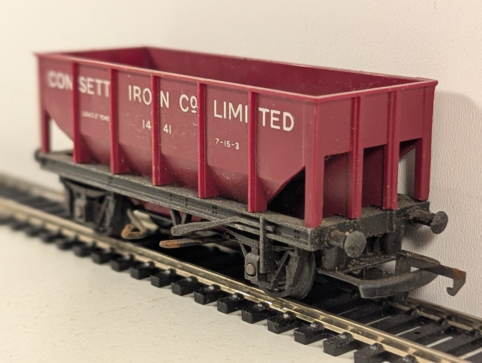 Tri-ang OO Gauge Operating Hopper Wagon Goods Wagon 1441 Consett Iron