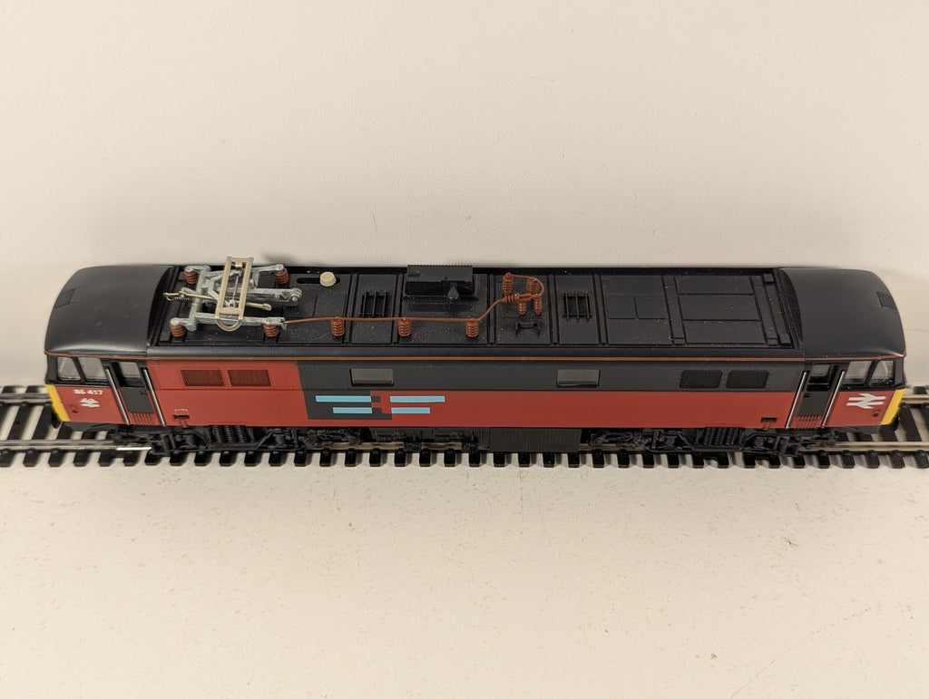 Hornby OO Gauge Class 86 Electric Locomotive 86 417 BR Railfreight Distribution