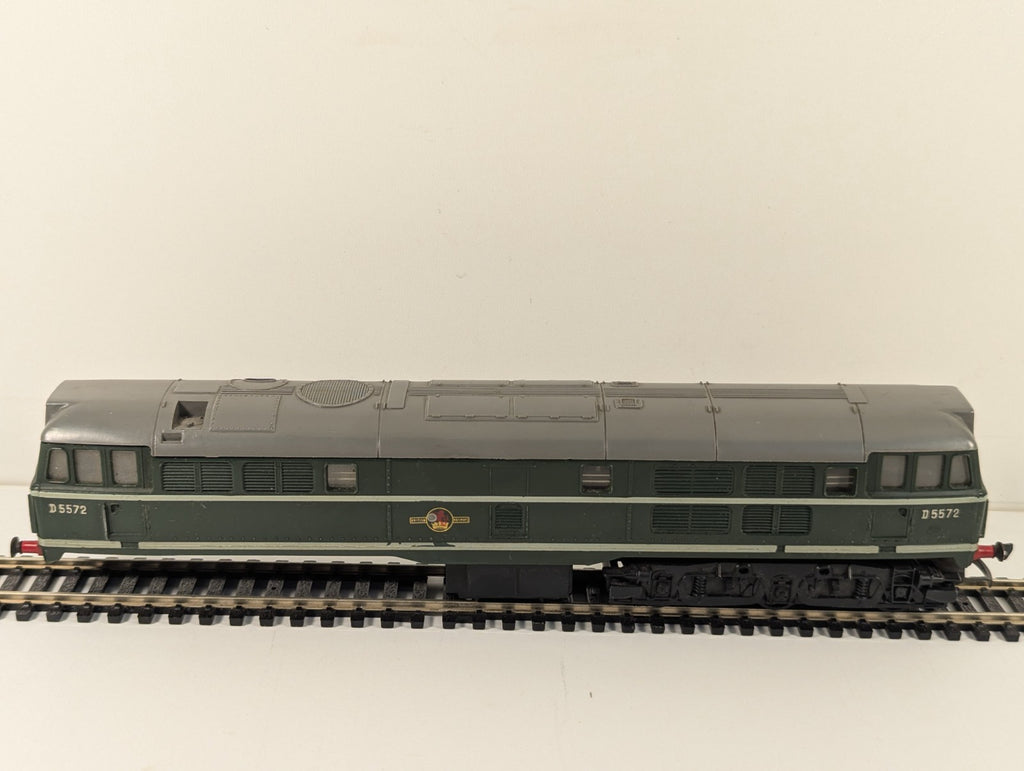 Tri-ang Hornby R357 OO Gauge Class 31 Diesel Locomotive - Missing Bogie