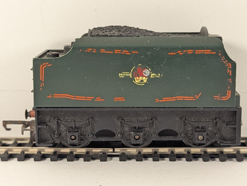 Tri-ang OO Gauge BR 6-Wheel Tender BR Green R30/R31