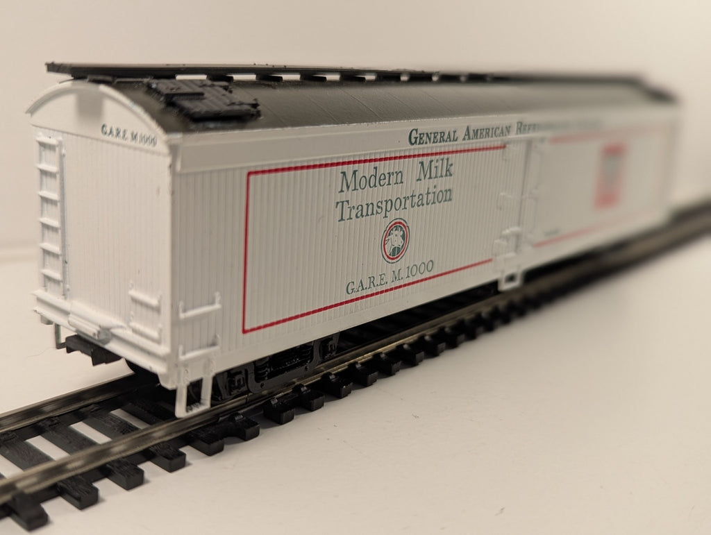 Athearn HO Gauge General America 50ft Express Reefer