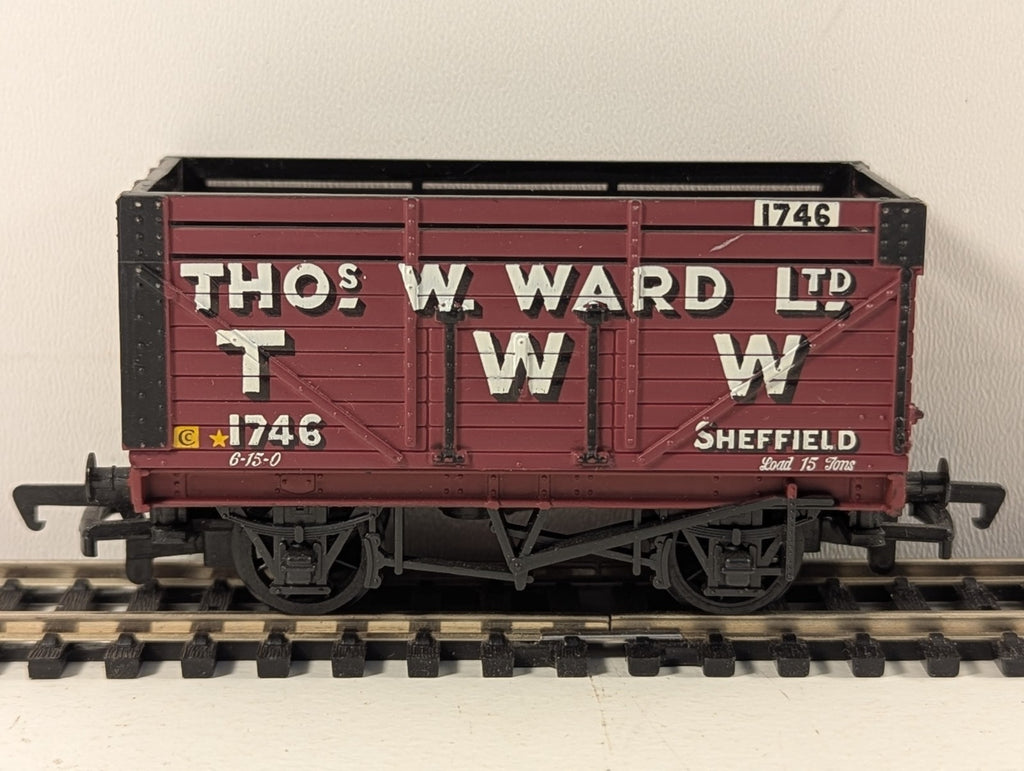 Mainline Railways 37179 9-Plank Coke Wagon “T.W.W.”