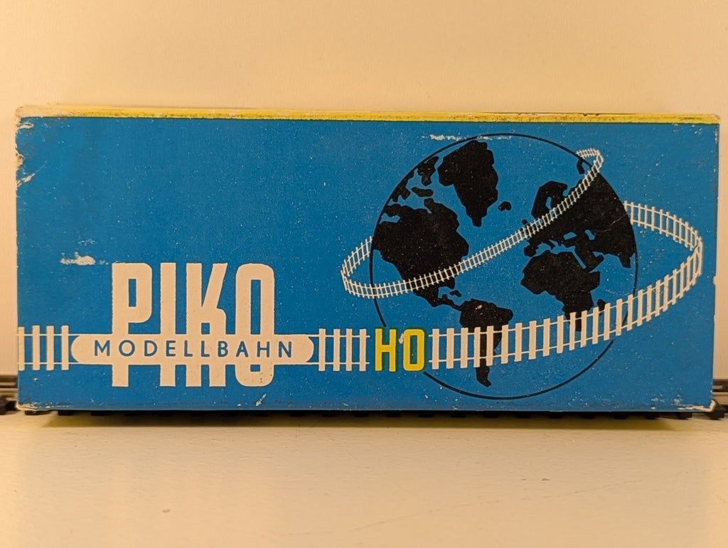Piko 54013 HO Gauge DB G02 2-Axle Box Wagon with Brakeman’s Cabin