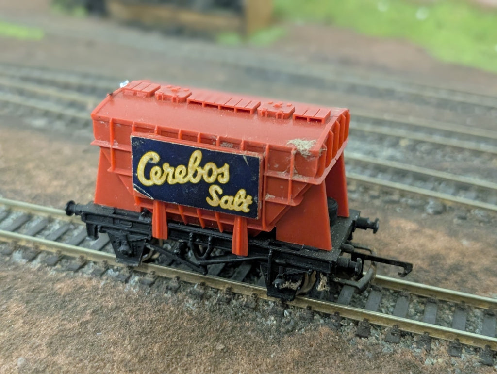 Wrenn W5021 Salt Wagon (Cerebos Salt), Red Livery