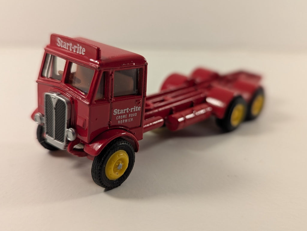 EFE 1:76 Scale AEC Mammoth 3-Axle Truck – Start-rite Shoes (No Container)