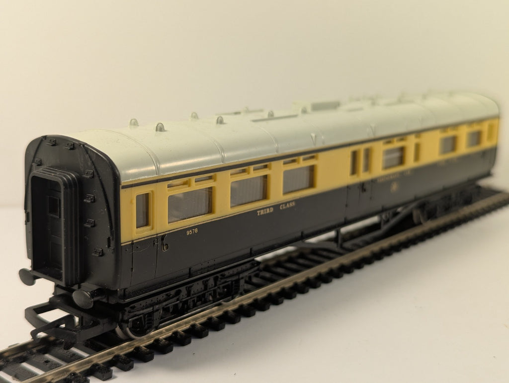Hornby R454 OO Gauge GWR Collett Restaurant Coach