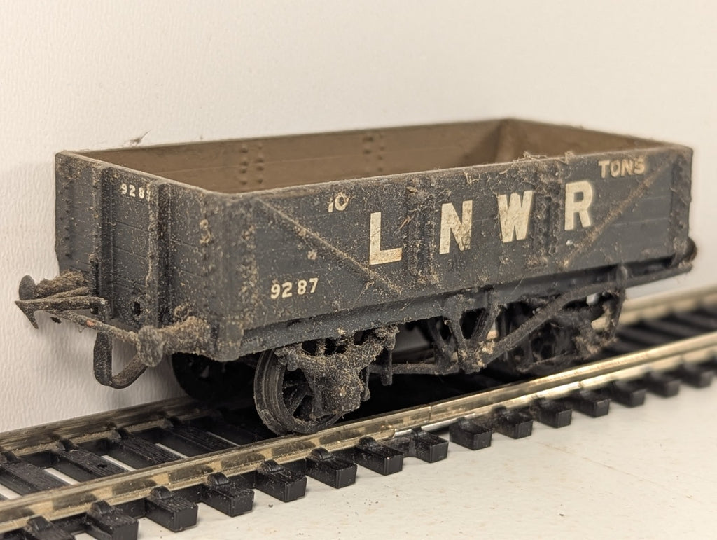 Kitbuilt LNWR 4-Plank Open Wagon 9287 LNWR Grey