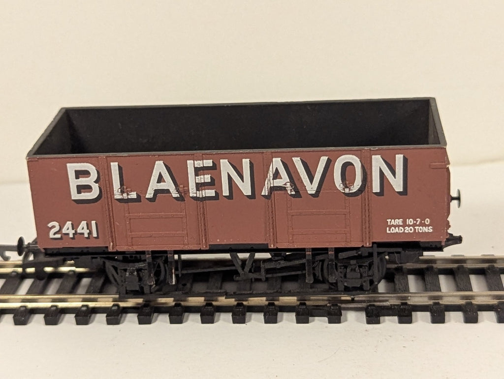 Mainline OO Gauge Blaenavon 20T Steel Mineral Wagon (Missing Coupling & Buffer)