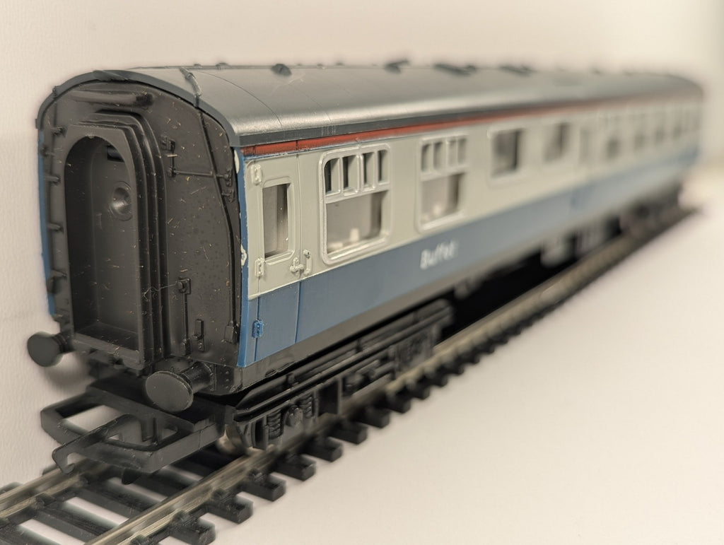Hornby OO Gauge BR Mk1 Buffet Car Passenger Coach 1805 BR Blue & Grey R.923