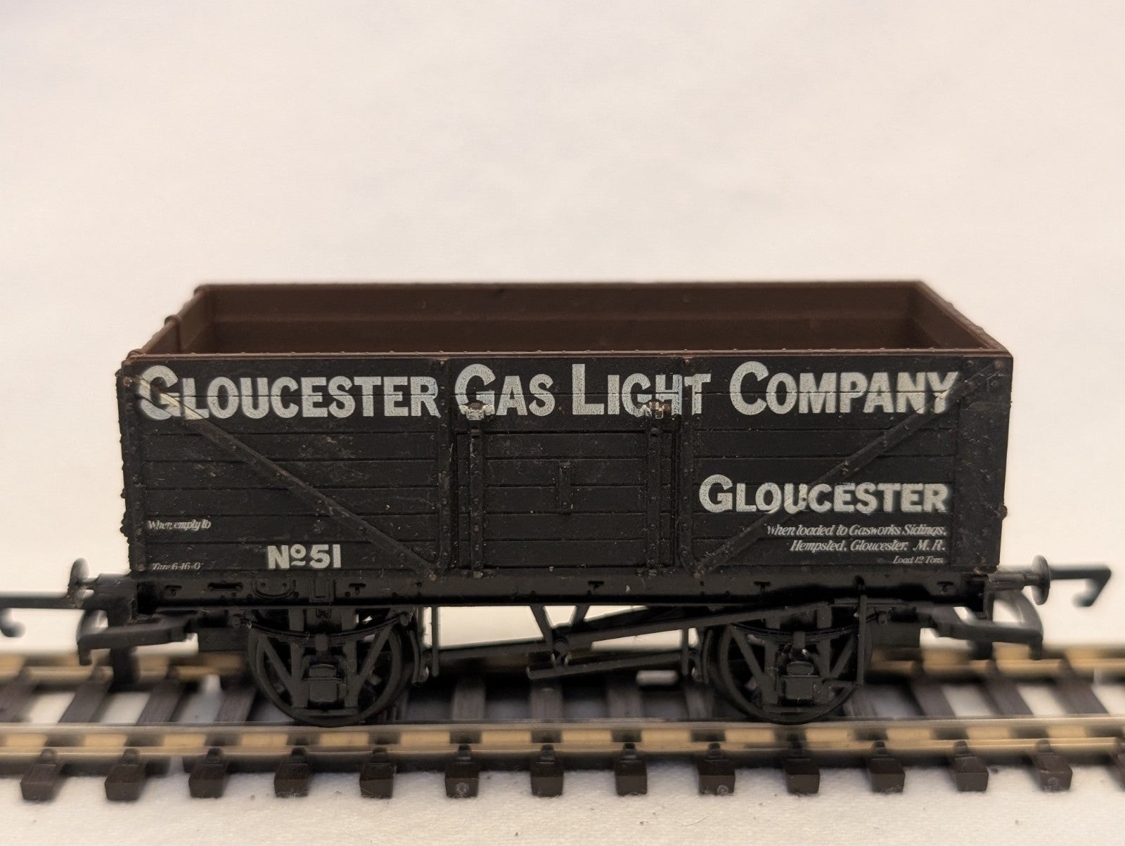 Dapol OO Gauge Gloucester Gas Light Company 7 Plank Wagon Goods Wag