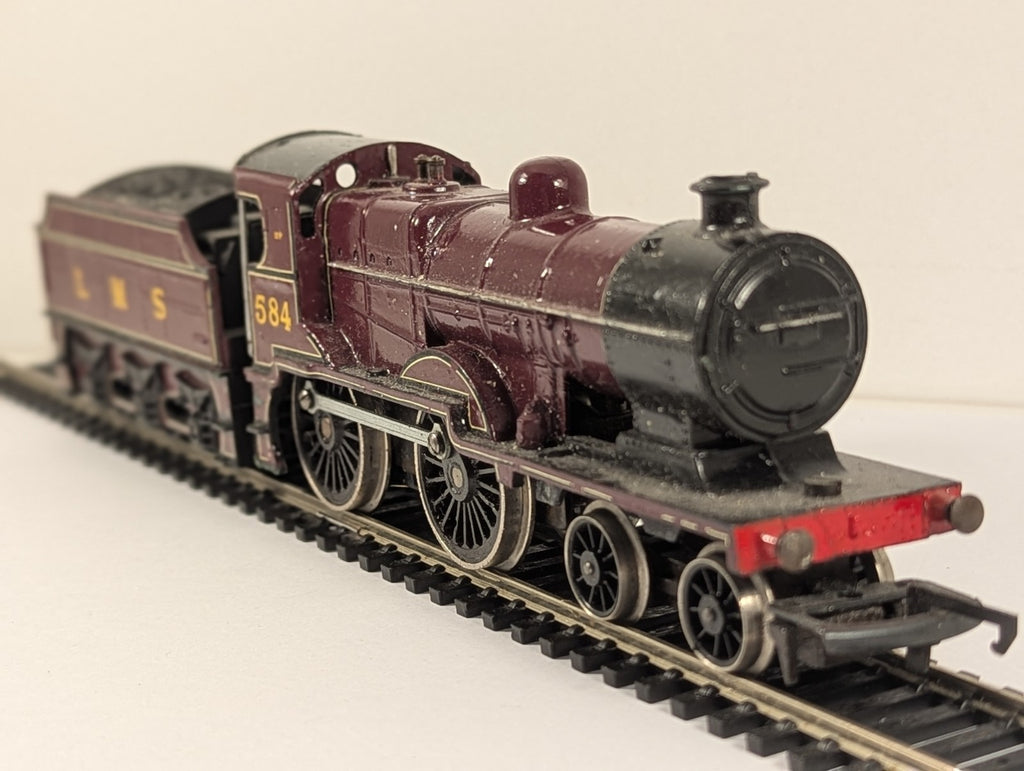 Hornby OO Gauge 4P 4-4-0 Midland Compound – Repainted LMS Maroon