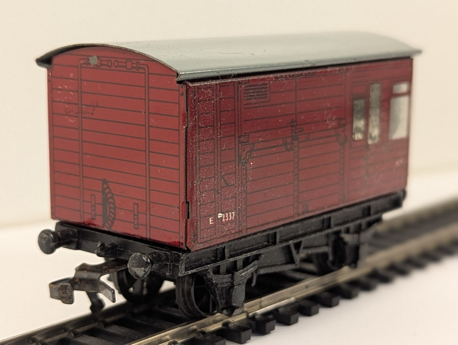 Hornby Dublo OO Gauge Tinplate Horse Box Wagon