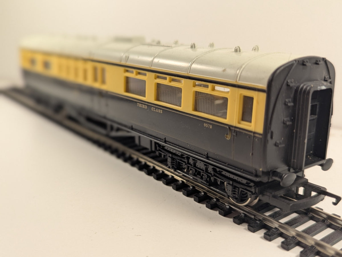 Hornby OO Gauge GWR Collett Restaurant Car No. 9578