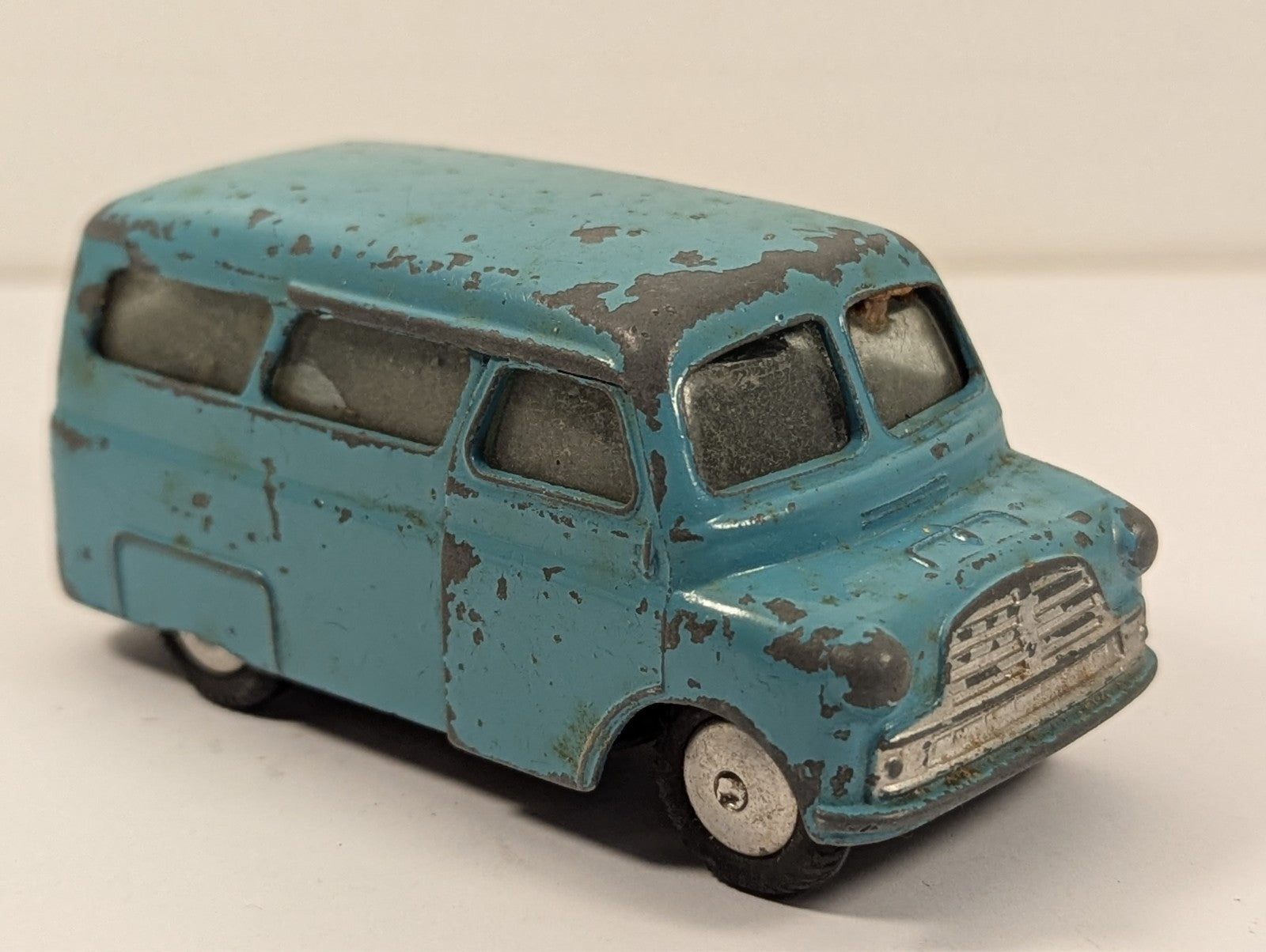 Corgi Toys 404 Bedford Dormobile Personnel Carrier Van Blue
