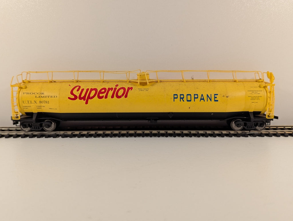 Atlas – UTLX 80781 Propane Tank Car (H0 Gauge)
