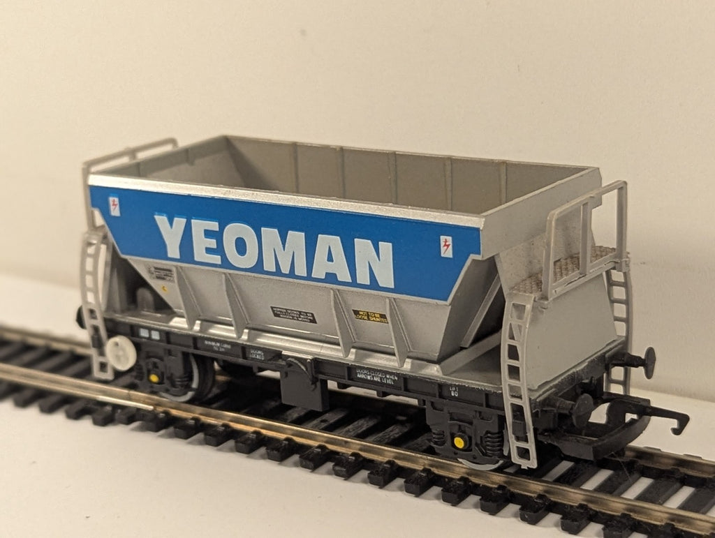Hornby R213 PGA Hopper Wagon