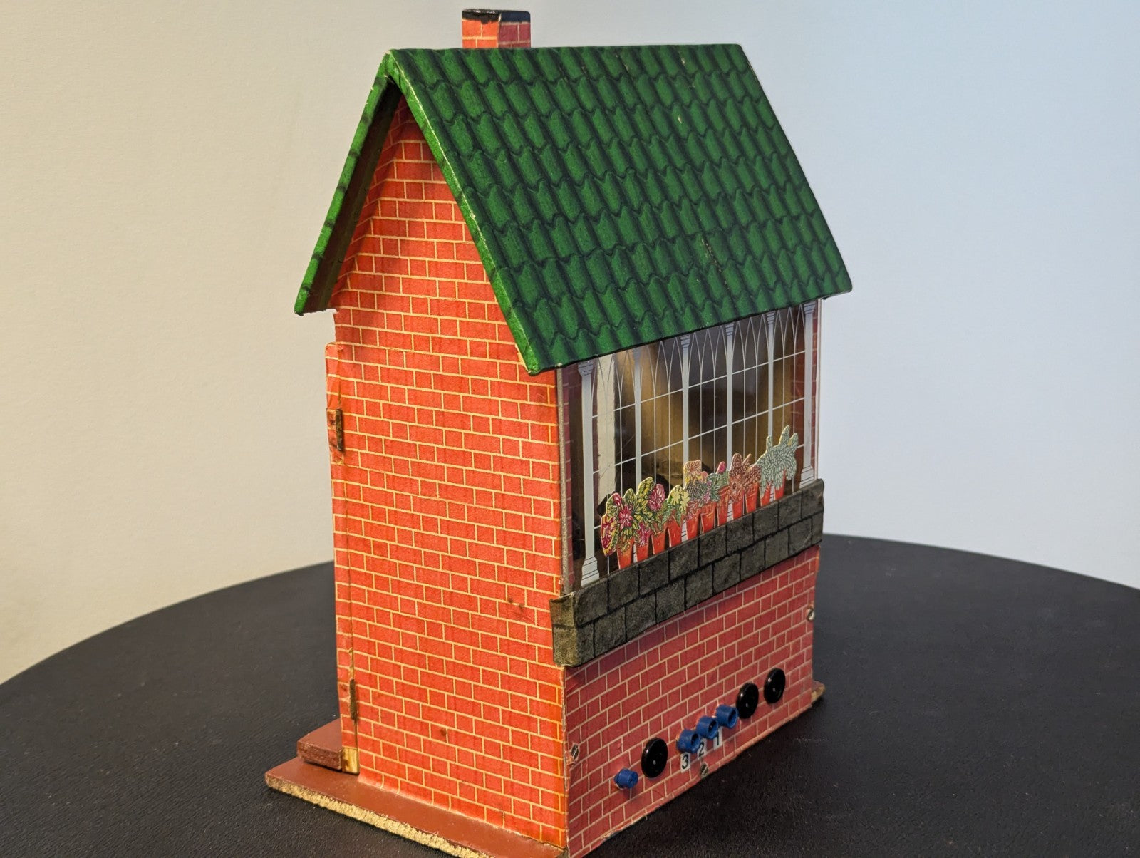 O Gauge Stunning Signal Box with Lights