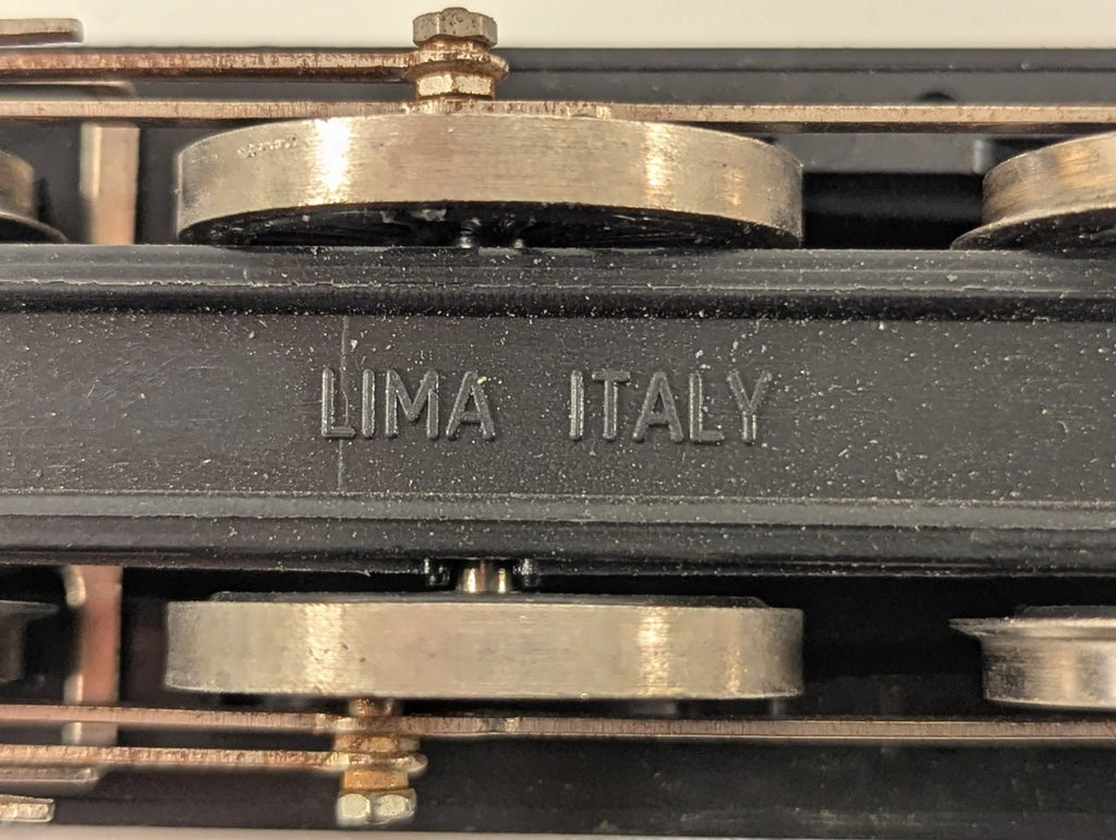 Lima OO Gauge King Class 'King George V' Steam Locomotive 6000 GWR Livery