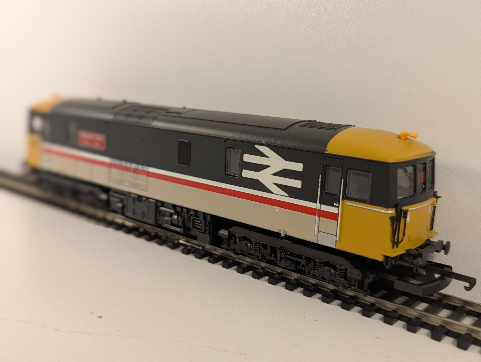 Lima 205191 OO Gauge Class 73 73125 “Stewarts Lane”