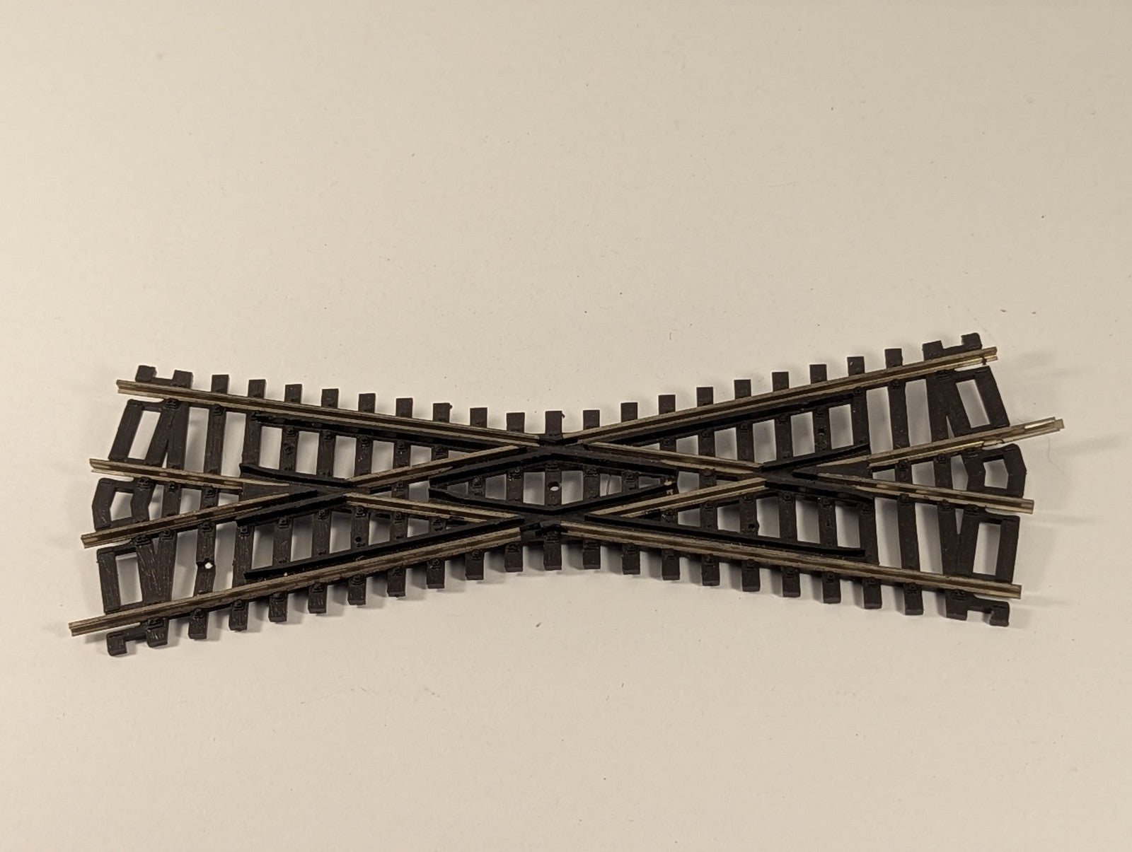 Peco OO Gauge Streamline Short Crossing (Insulfrog) Track SL-93