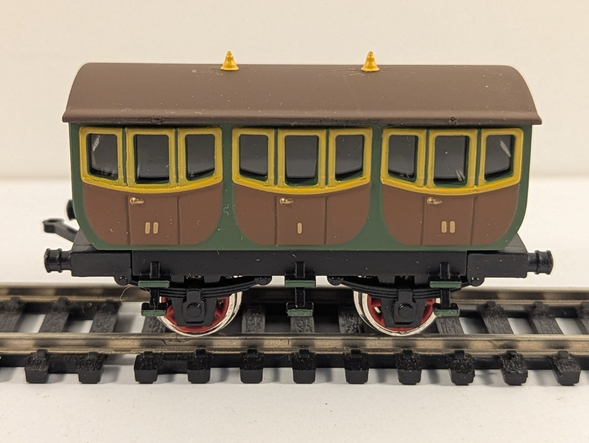 Bachmann HO Gauge “The Prussia” Passenger Coach