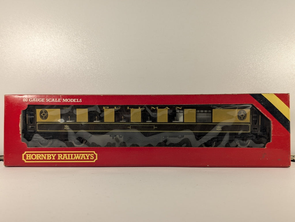 Hornby OO Gauge Pullman Car Lucille Passenger Coach Pullman Umber and Cream
