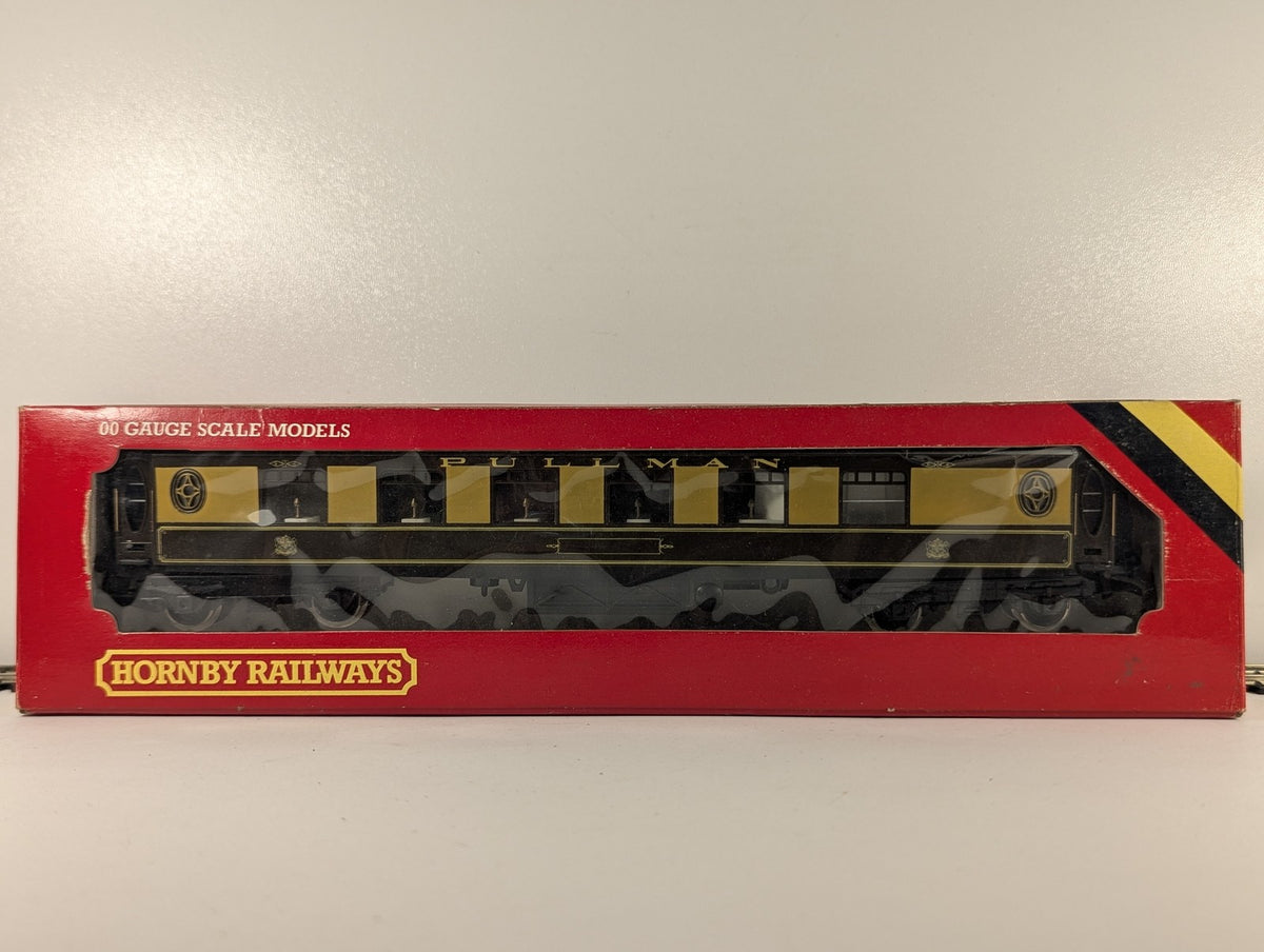 Hornby OO Gauge Pullman Car Lucille Passenger Coach Pullman Umber and Cream