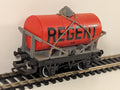 Hornby R343 OO Gauge Small Tanker (Cross Stays) – Regent