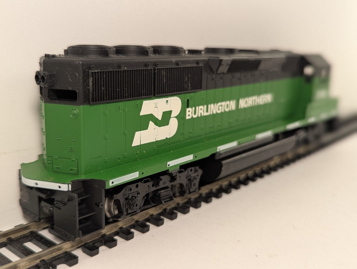 Athearn HO Scale EMD GP50 Phase II Locomotive 3142 Burlington Northern 4584