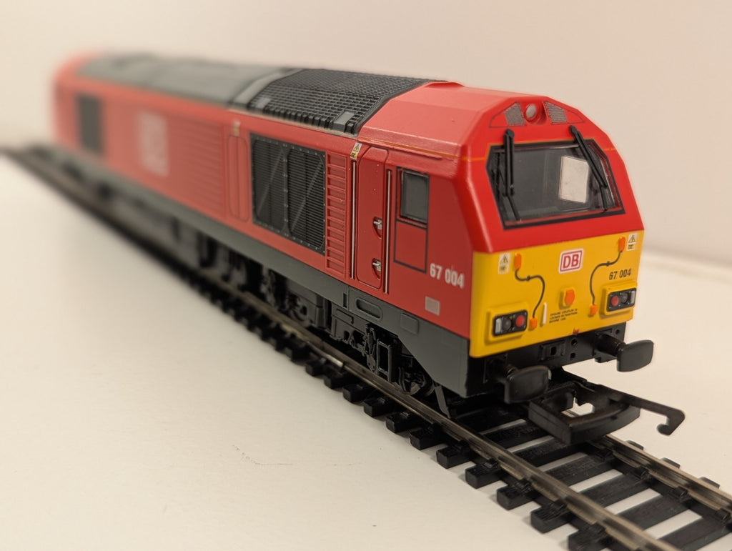 Hornby R1281M OO DB Class 67 67004 DCC Ready