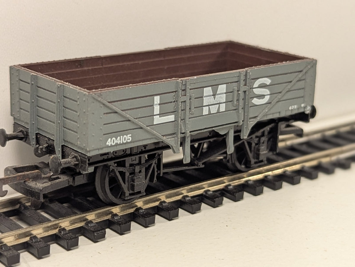 Dapol OO Gauge LMS Grey Open Plank Wagon