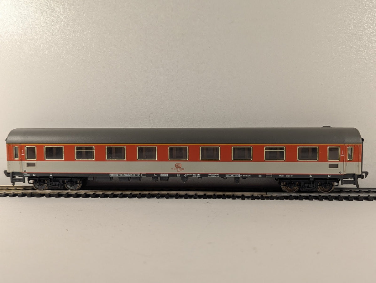 Fleischmann H0 Gauge DB Aüm 203 1st Class Coach Passenger Coach