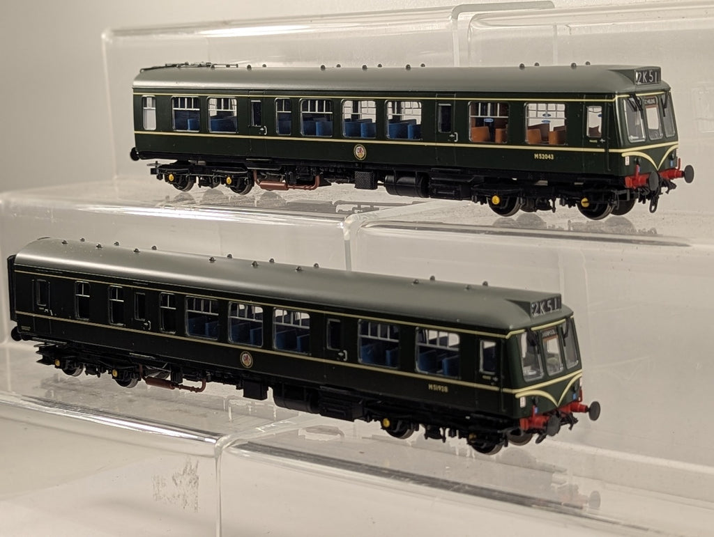Bachmann OO 32-900A 108 2-Car DMU Diesel Multiple Unit M51928 & M52043