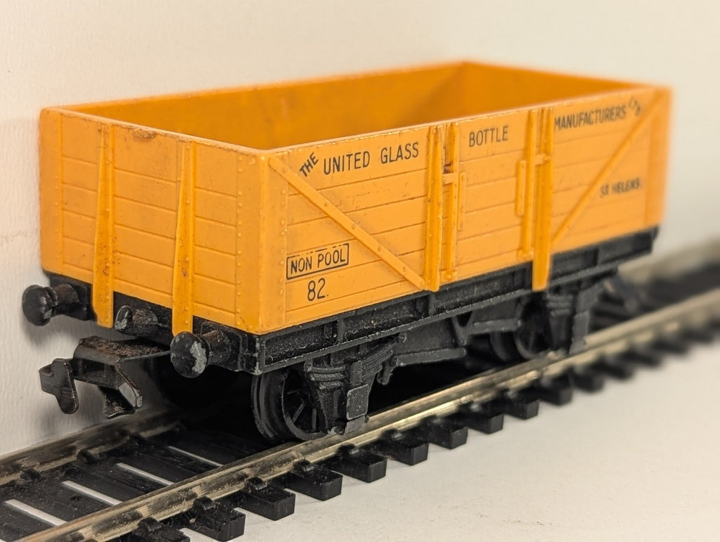 Hornby Dublo OO Gauge United Glass Bottle Manufacturers Open Wagon 82