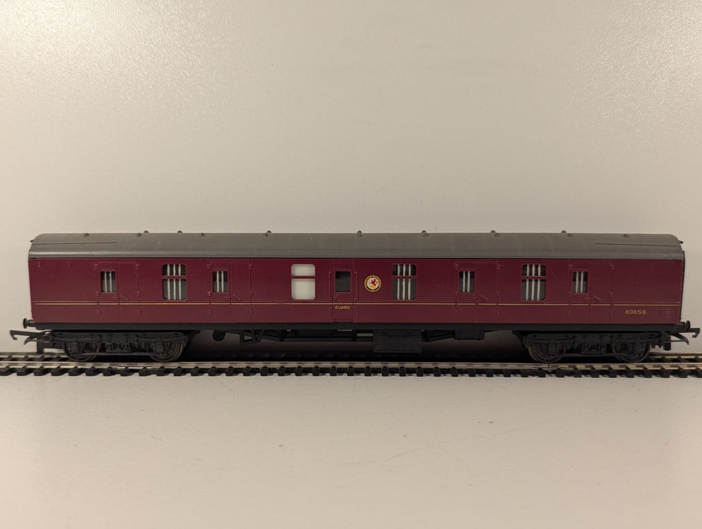Tri-ang OO Gauge BR Maroon Mk1 Full Brake Coach