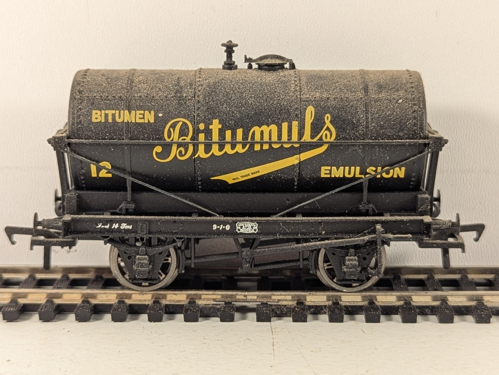Bachmann OO Gauge 14 Ton Tank Wagon Bitumuls Goods Wagon 12 Bitumuls