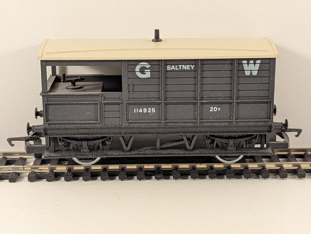Hornby R714 – GWR 20T ‘Toad’ Brake Van ‘Saltney’