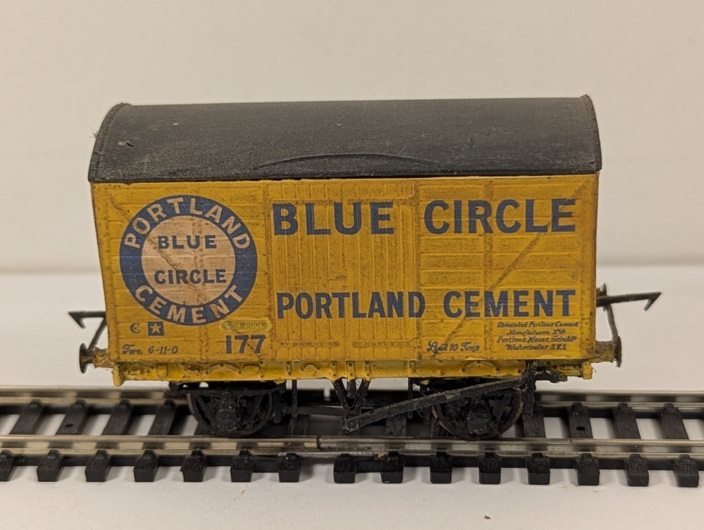 Peco OO Gauge Blue Circle Portland Cement Box Van Goods Wagon 177