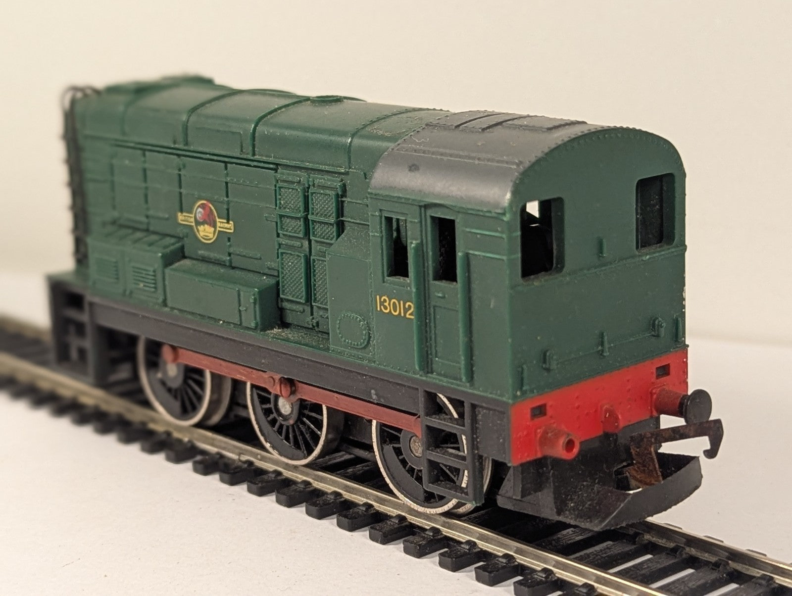 Hornby R354 OO Gauge BR Class 08 Shunter No. 13012 Green - missing parts