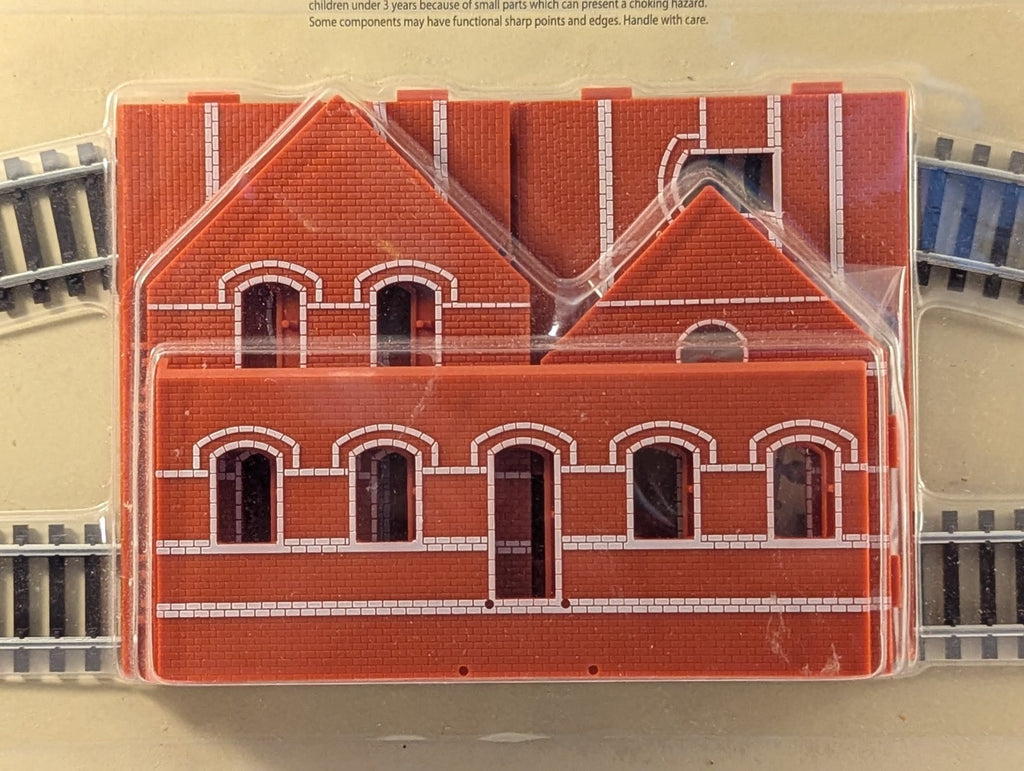Hachette Partworks OO Gauge Brick Station Building Kit and Track Set