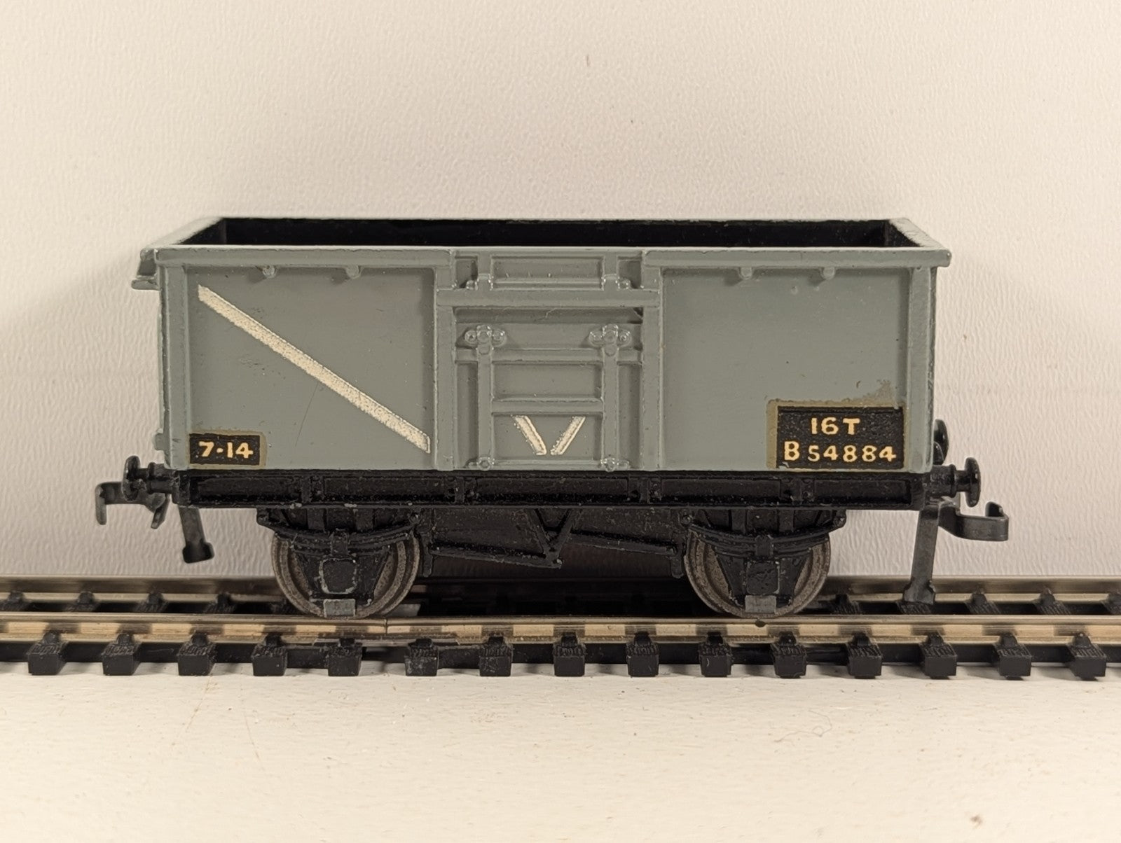 Hornby Dublo 32056 OO Gauge BR Grey 16 Ton Mineral Wagon - Boxed