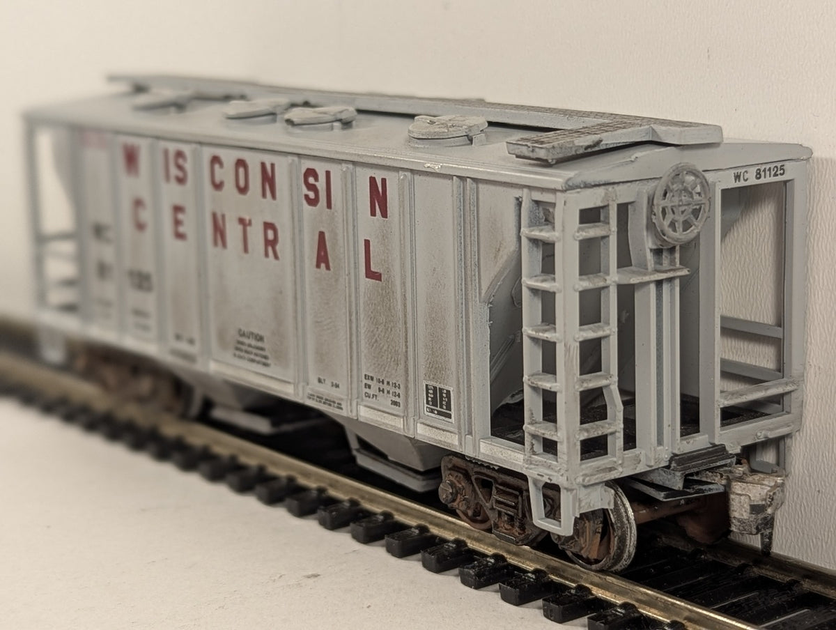 MDC Roundhouse HO Gauge 35ft Covered Hopper 81125 Wisconsin Central